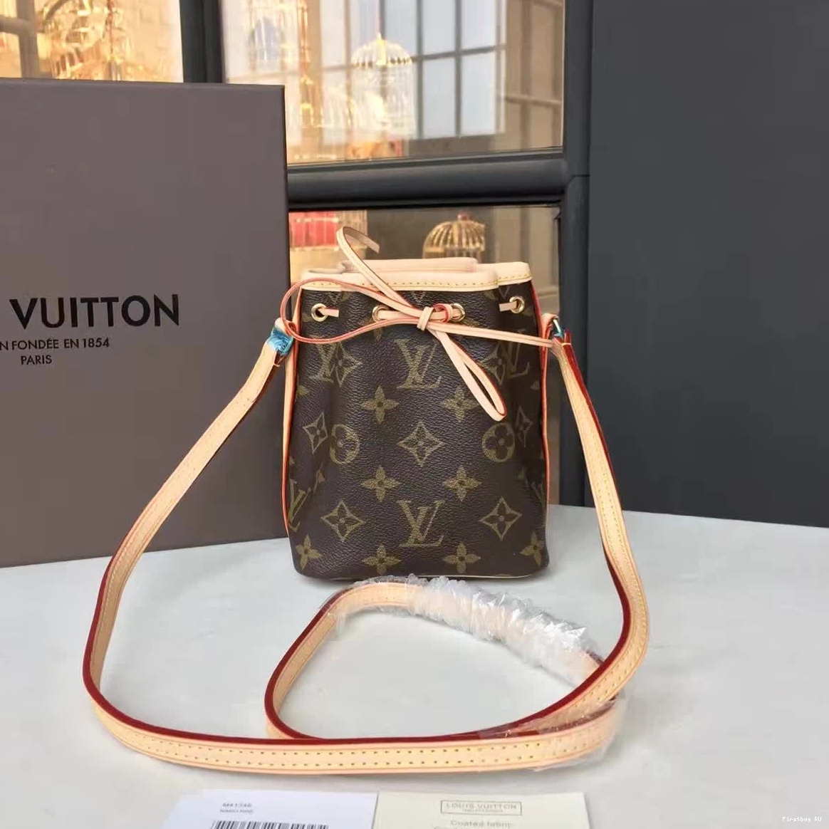 First bags ru NANO Vuitton Louis NOE 0822